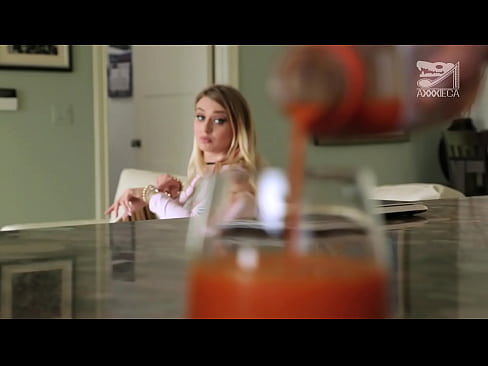 ❤️ Духтари гарм бо аллаҳои калон ва киска қатъӣ аз зиёнкор хурӯс мегирад, аммо хеле душвор аст ❌  Секс  дар tg.pornoklinge.ru ❤