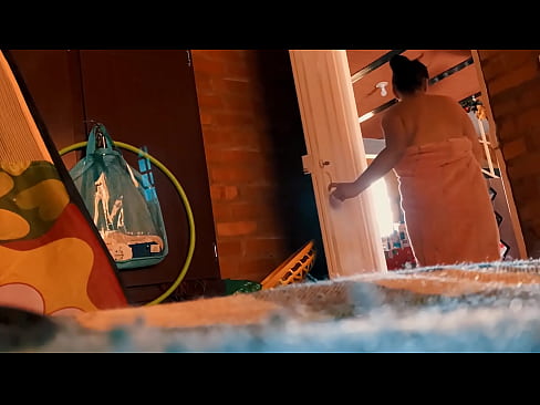 ❤️ Амакам аз паси ман ба душ меояд, вақте ки ман душ мегирам, ӯ маро трахтор мекунад. ❌  Секс  дар tg.pornoklinge.ru ❤